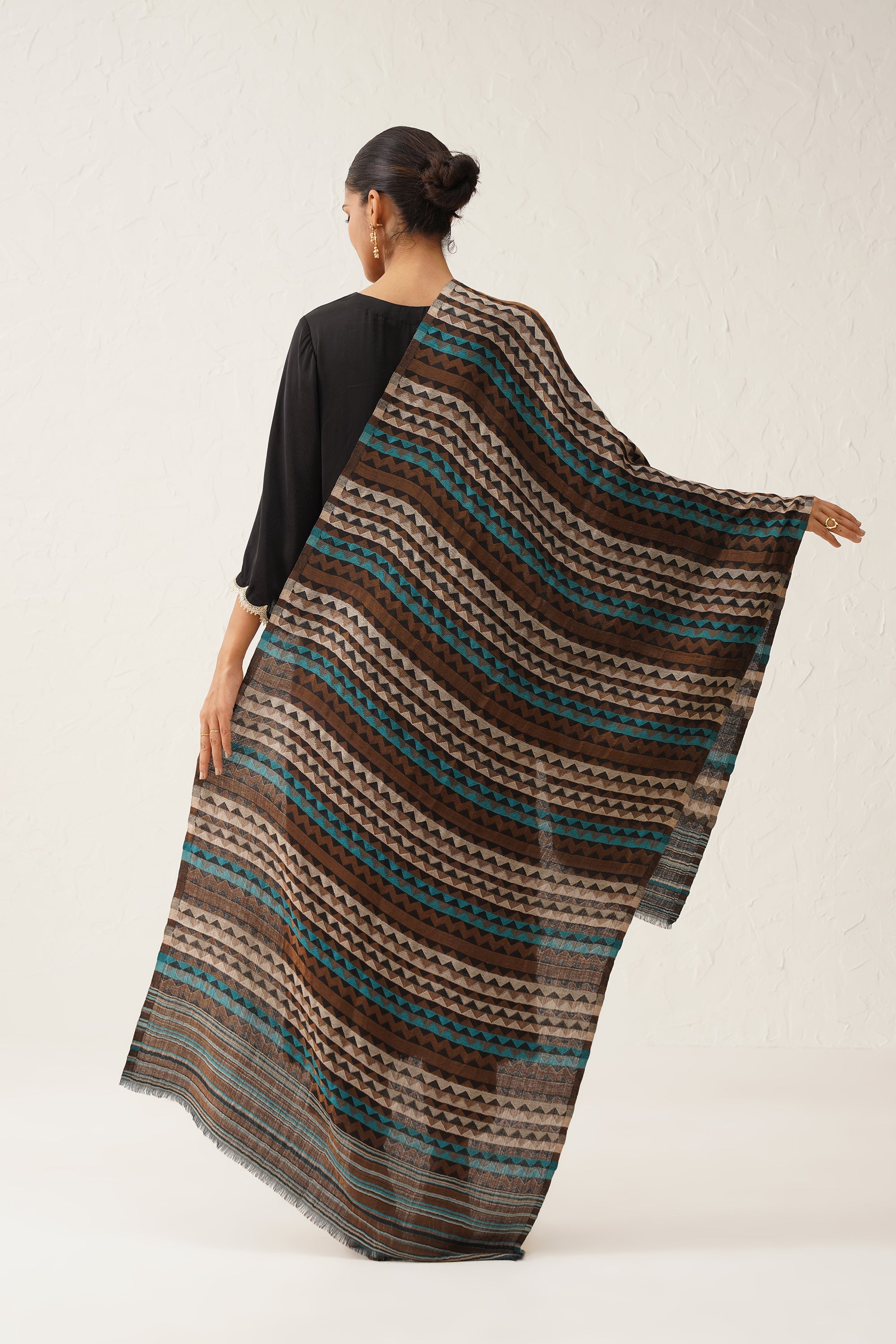 Negar Zig Zag Woollen Lurex Stole