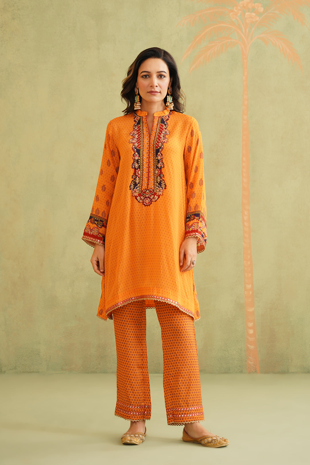 AVNI Hand Embroidered Crepe Matching Set