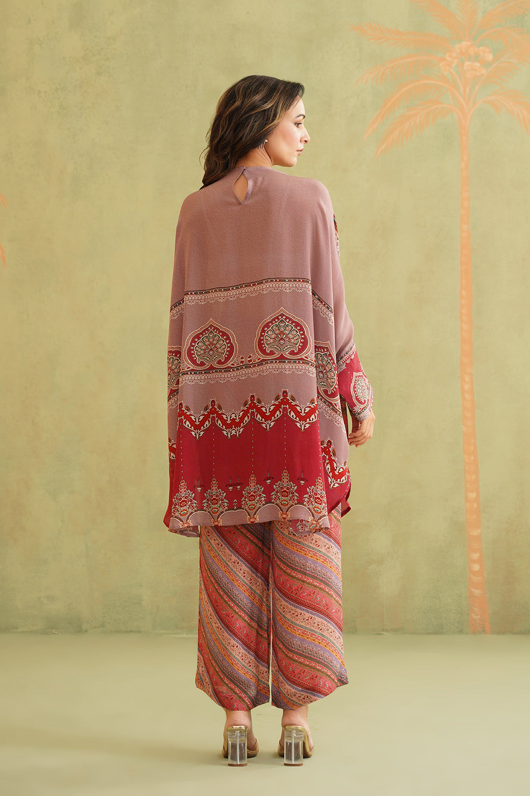 Aariz Embroidered Neck Matching Set