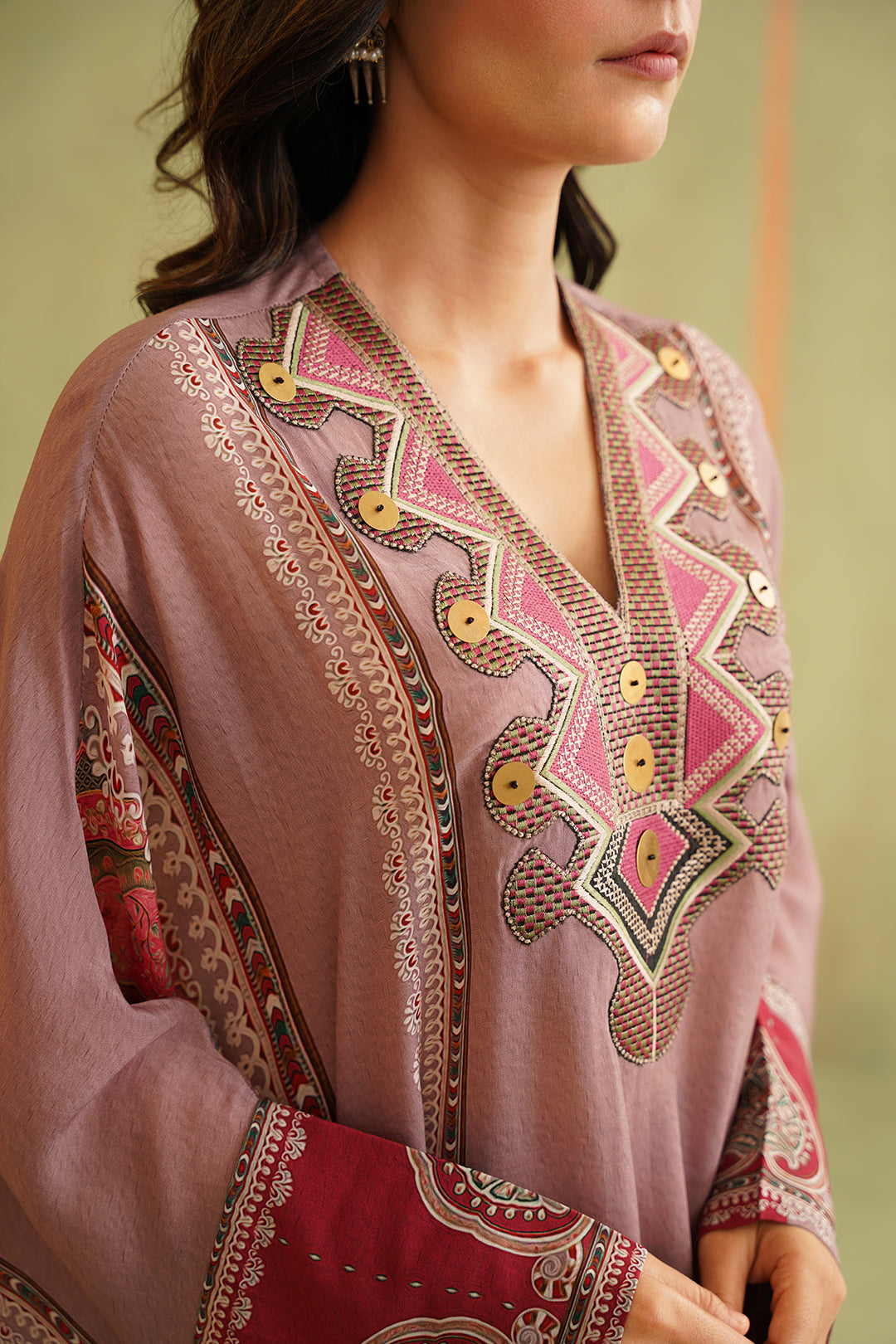 Aariz Embroidered Neck Matching Set