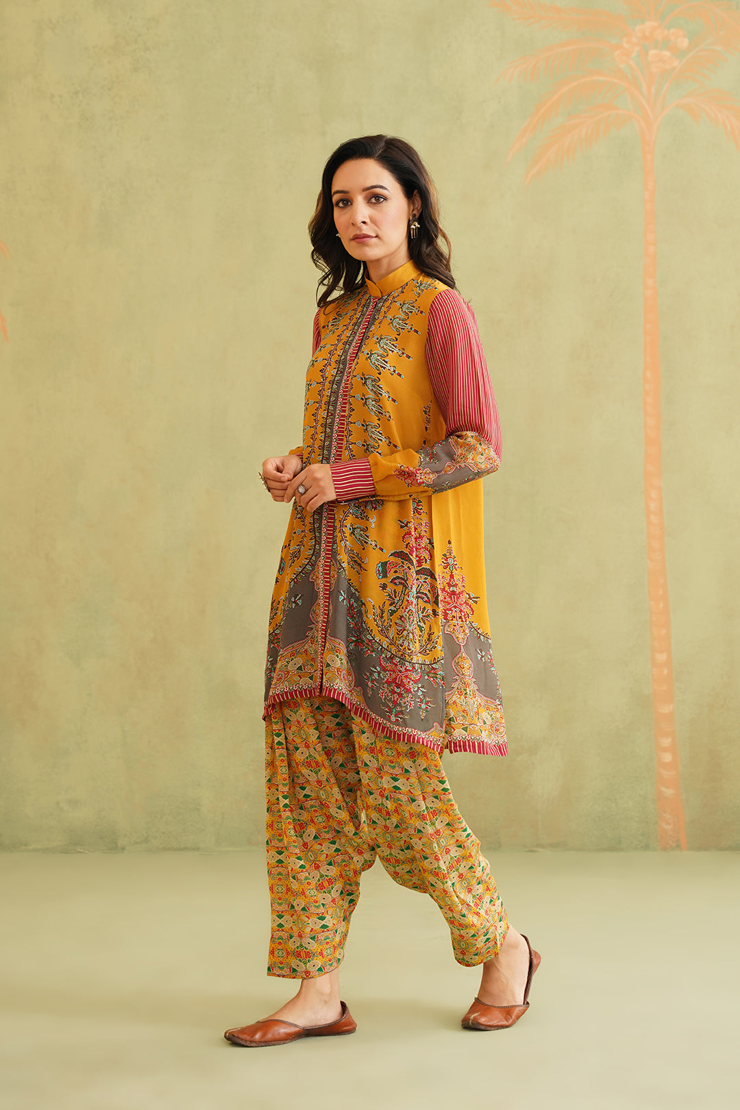 MISHRI PRINTED CREPE MATCHING SET