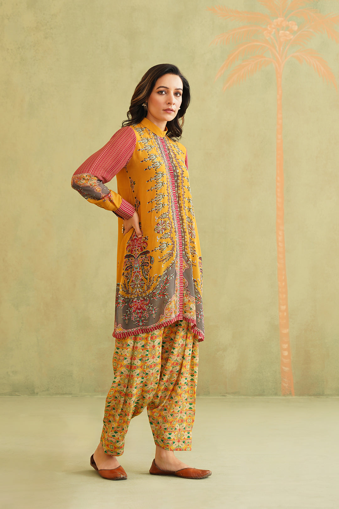 MISHRI PRINTED CREPE MATCHING SET