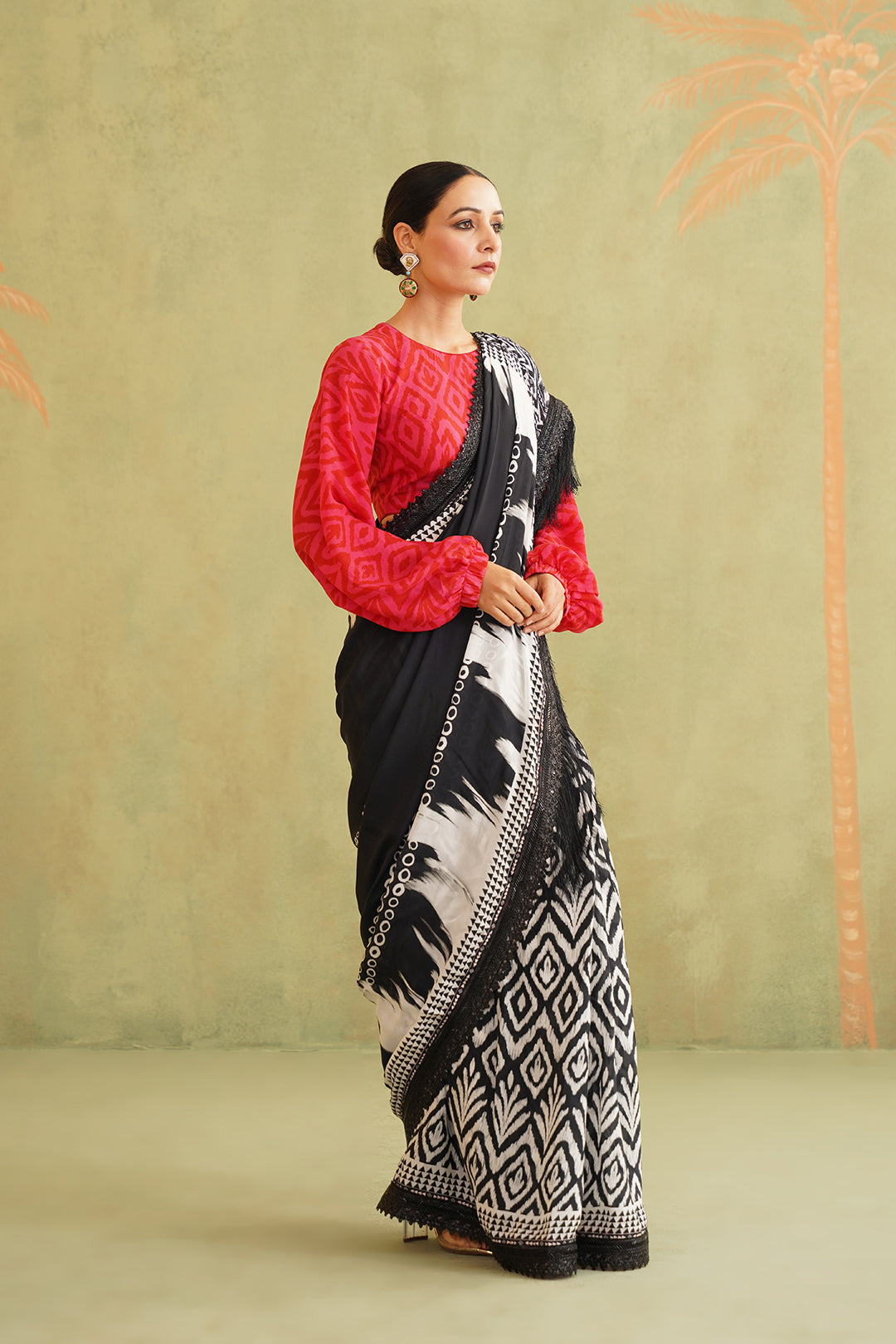 Black and White Pre-Draped Tassel Stitched Saree