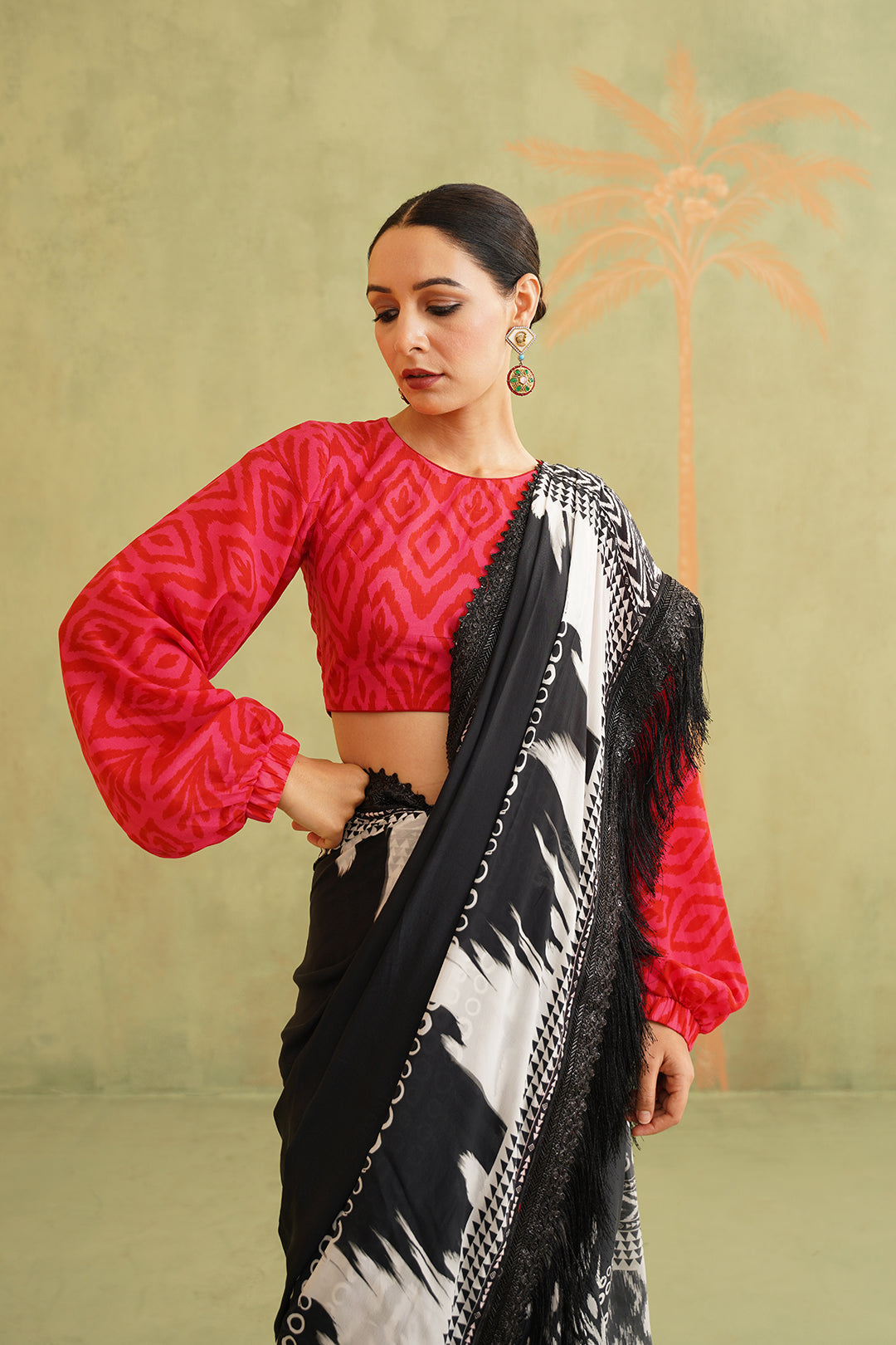 Black and White Pre-Draped Tassel Stitched Saree