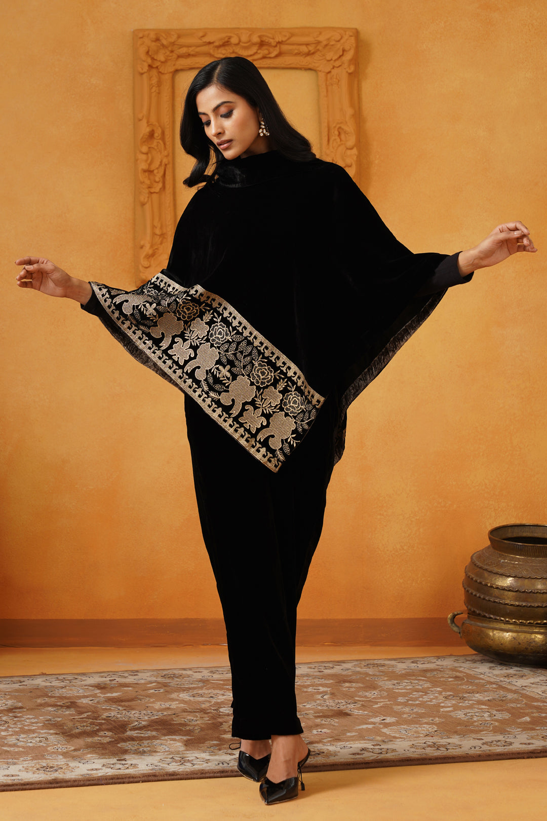 Nayab Velvet Embroidered Poncho